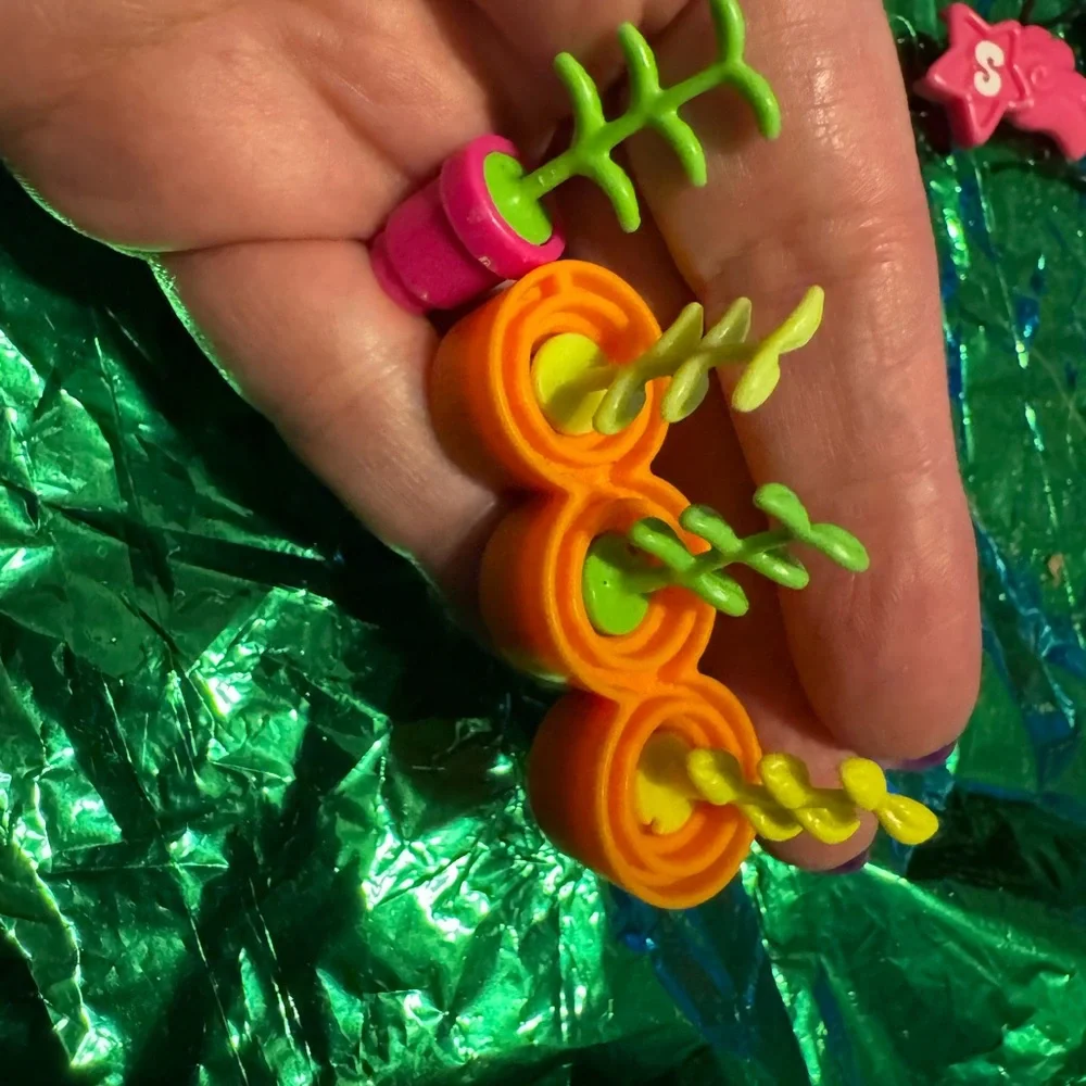 Barbie random accessories